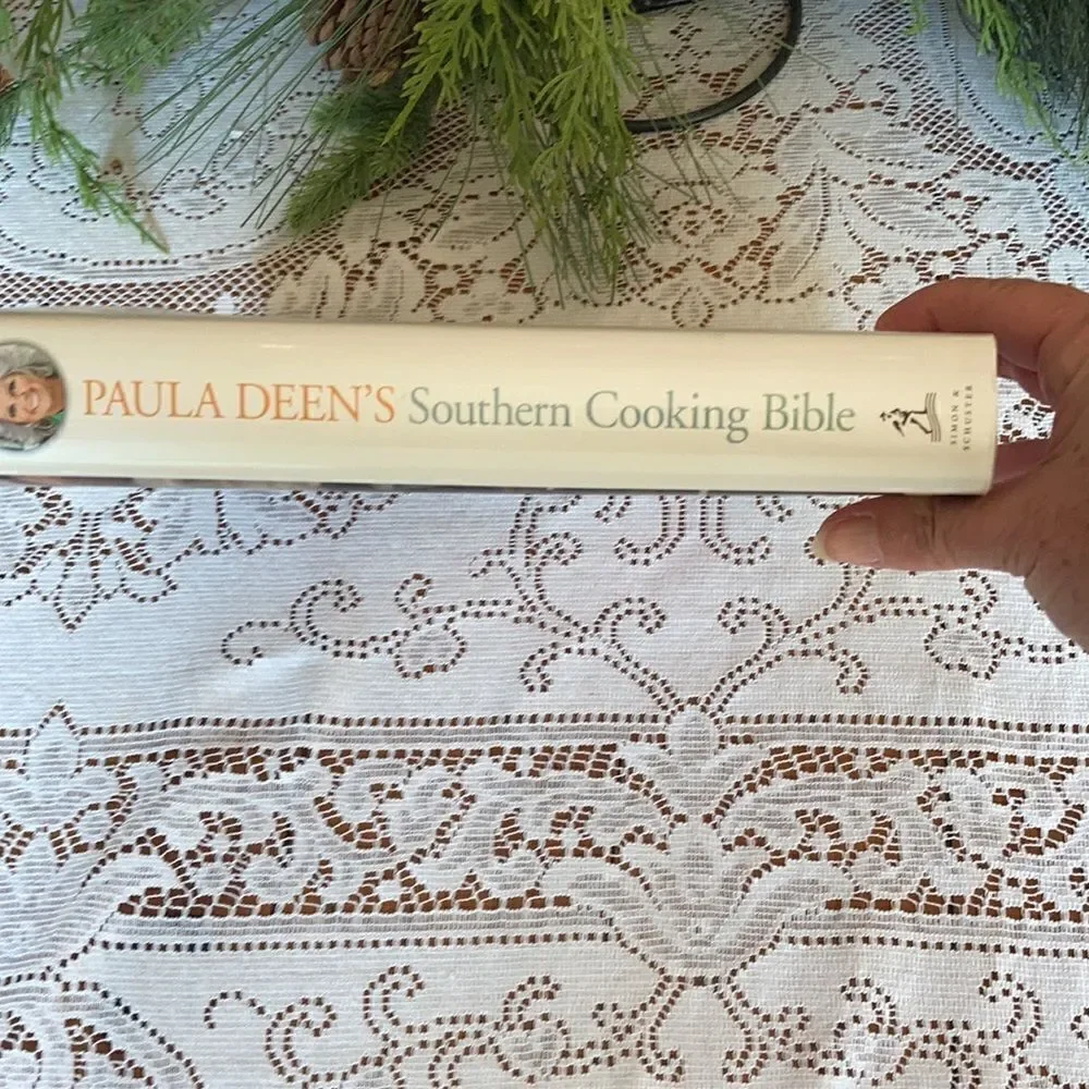 PAULA DEEN’S Southern Cooking Bible New Classic